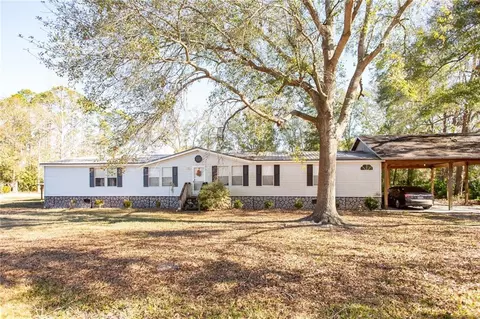 212 Peach St, Folkston, GA 31537