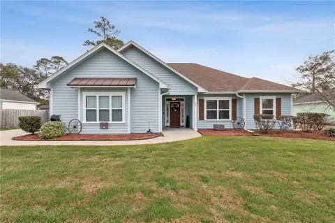 53 Tradewinds Dr, Woodbine, GA 31569