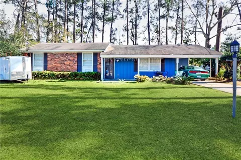 188 Fairway Oaks Dr, Brunswick, GA 31525