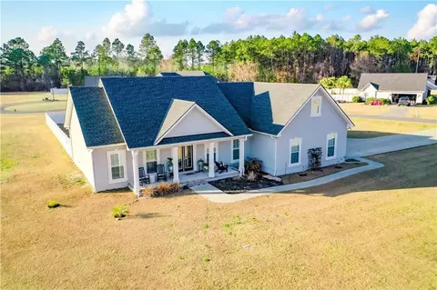 2410 Cobblestone Dr, Blackshear, GA 31516