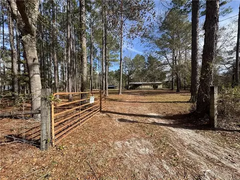 264 Ware Forest Dr, White Oak, GA 31568