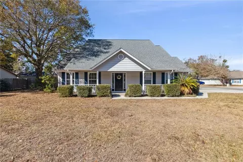 202 Lake Jordan Blvd W, Kingsland, GA 31548