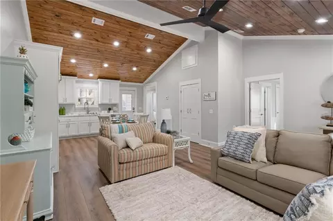 1471 River Rd NE, Townsend, GA 31331