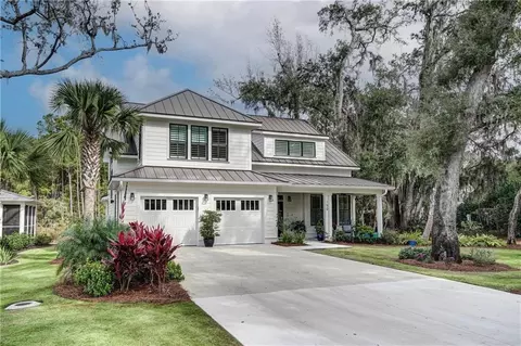 150 Ledbetter Ave, Saint Simons Island, GA 31522