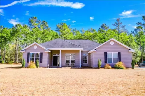 6708 Mamies Dr, Blackshear, GA 31516