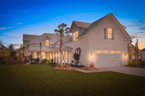 32 Orchard Rd, Saint Simons Island, GA 31522