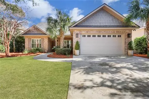 117 Southern Oaks Ln, Saint Simons Island, GA 31522
