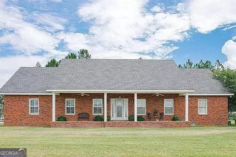 2606 Midway Church Rd, Blackshear, GA 31516