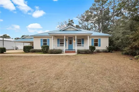 486 Plantation Rd, Midway, GA 31320