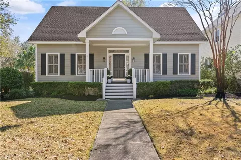 131 Rosemont St, Saint Simons Island, GA 31522