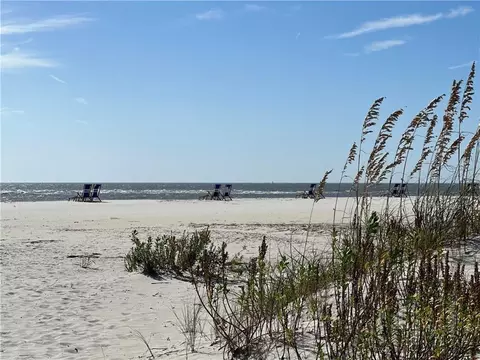 1524 Wood Ave #308, Saint Simons Island, GA 31522