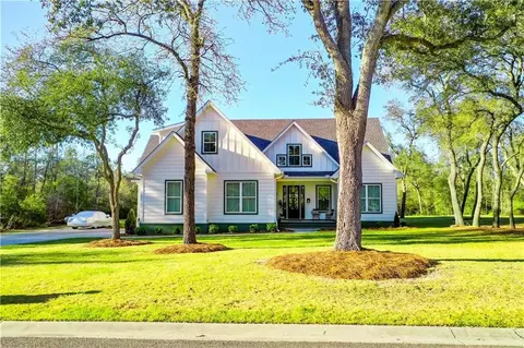 6309 River Chase Dr, Blackshear, GA 31516