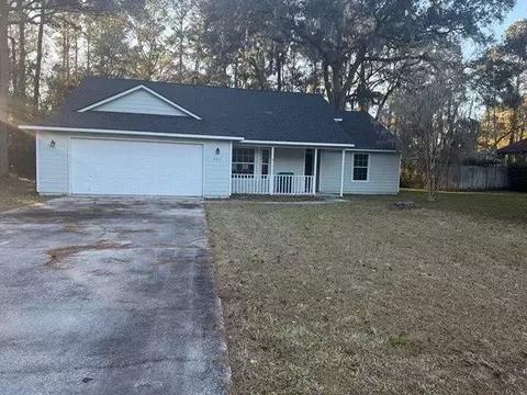 437 S Deals Cir, Woodbine, GA 31569