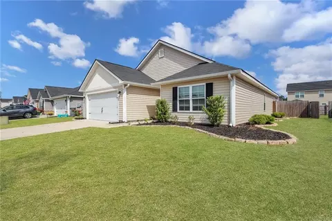 210 Roswell Dr E, Brunswick, GA 31525