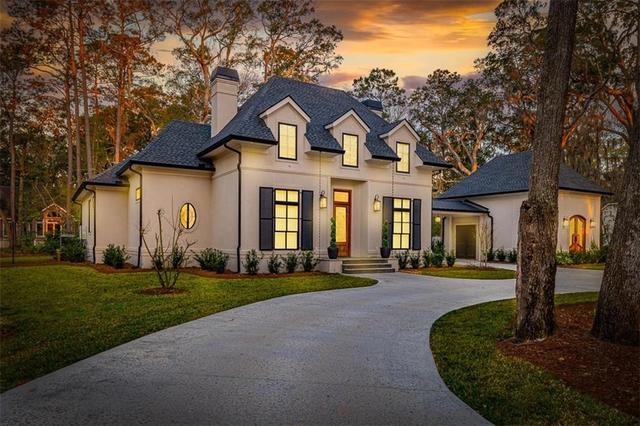 121 Hampton Point Dr, Saint Simons Island, GA 31522