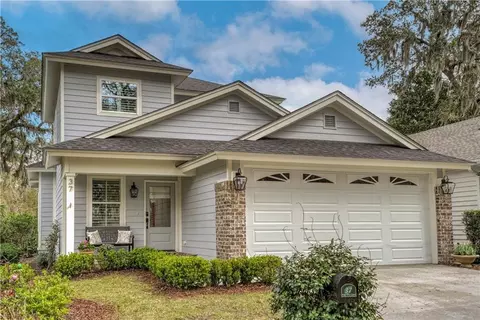 37 Bay Tree Ct E, Saint Simons Island, GA 31522
