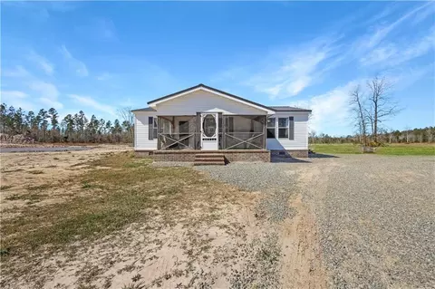 896 Rogers Break Rd, Jesup, GA 31546