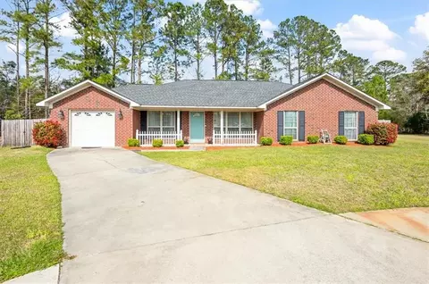 50 Delaney Ct, Midway, GA 31320