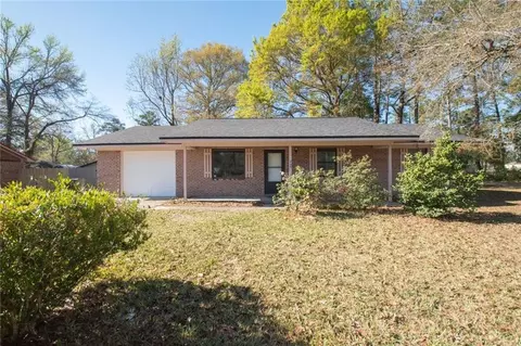 245 W Peach Ave, Kingsland, GA 31548