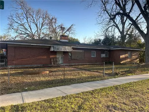 1306 O St, Brunswick, GA 31520
