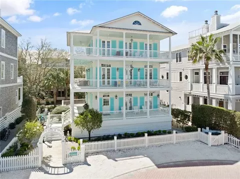 23 Coast Cottage Ln, Saint Simons Island, GA 31522