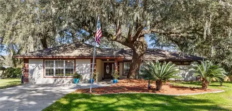 310 Cypress Ln, Saint Marys, GA 31558