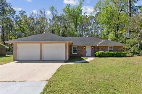 165 W Holly Ave, Kingsland, GA 31548