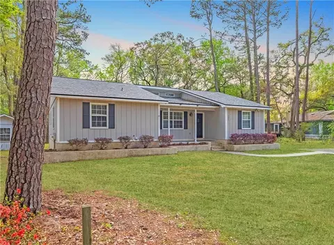 102 Marsh Oak Dr, Brunswick, GA 31525