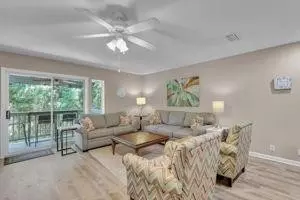200 Salt Air Dr #138, Saint Simons Island, GA 31522