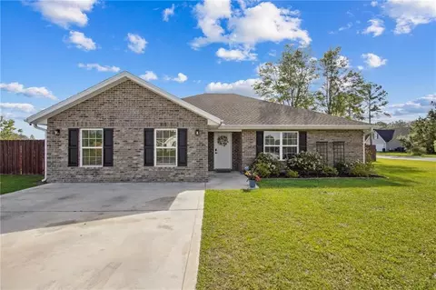 14 Galloway Dr, Folkston, GA 31537