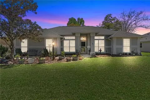 332 E Hallowes Dr, Saint Marys, GA 31558