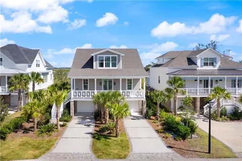 519 Conservation Dr, Saint Simons Island, GA 31522