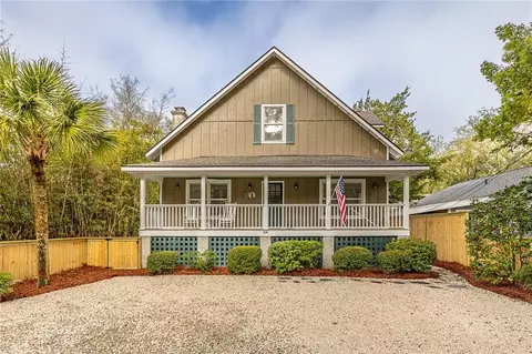 1041 Ocean View Ave, Saint Simons Island, GA 31522
