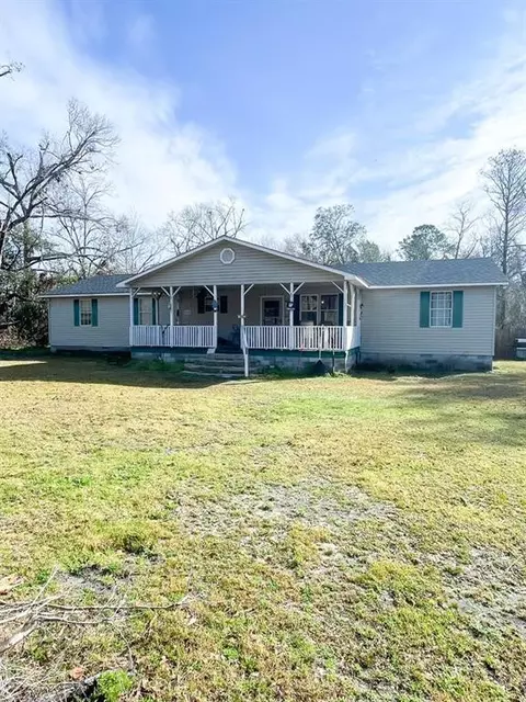305 Florida Rd, Willacoochee, GA 31650