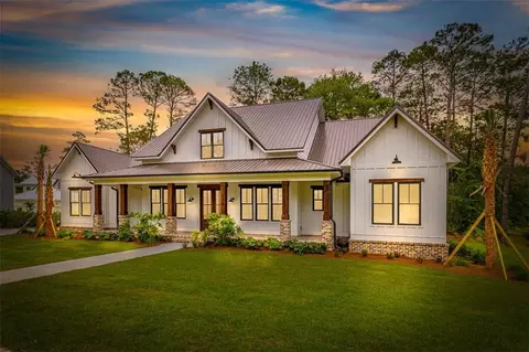 128 W Point Pkwy, Saint Simons Island, GA 31522