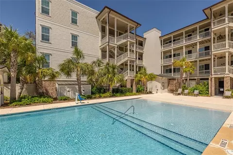 117 Gascoigne Ave #202, Saint Simons Island, GA 31522