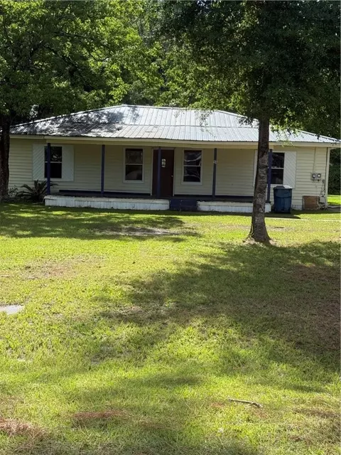 109 Jackson St, Nahunta, GA 31553