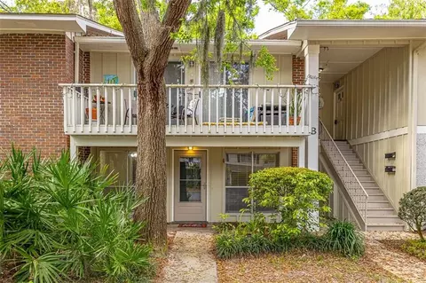 800 Mallery St #B13, Saint Simons Island, GA 31522