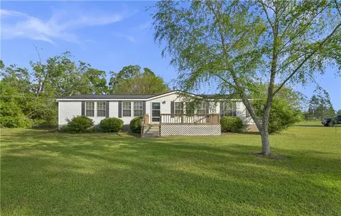 3730 James Loop, Blackshear, GA 31516