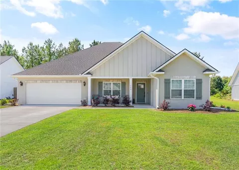 156 Allie Loop, Brunswick, GA 31525