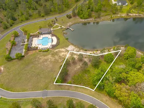 412 Salt Creek Way E, Brunswick, GA 31523