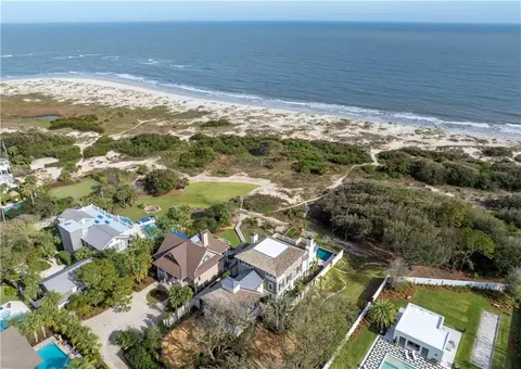2002 Dixon Ln, Saint Simons Island, GA 31522