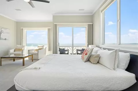 1028 Beachview Dr #5, Saint Simons Island, GA 31522