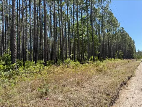 8 84 Strickland Rd, Waycross, GA 31503