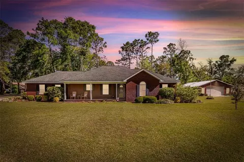 99 S Melody Dr, Jesup, GA 31545