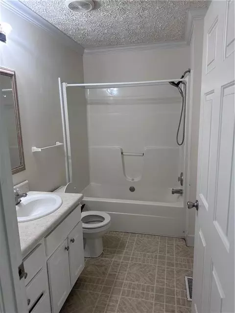 Bath - 1077 Polson Cir NE, Shellman Bluff, GA 31331 photo 7 of 9