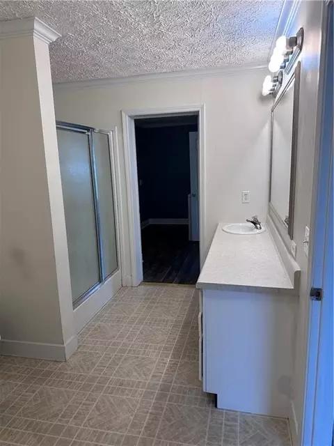 Bath - 1077 Polson Cir NE, Shellman Bluff, GA 31331 photo 5 of 9
