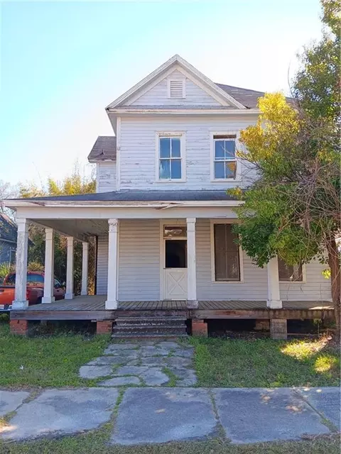 506 Mcdonald St, Waycross, GA 31503