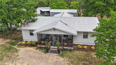 661 Linden Bluff Rd, Jesup, GA 31545