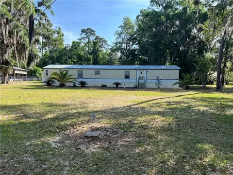 1129 Shell Point Rd NE, Townsend, GA 31331